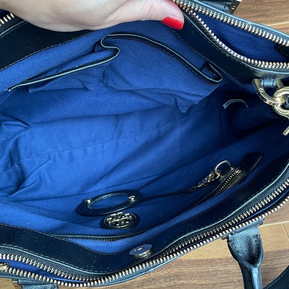 Large Tory Burch Robinson Tote Bag - Picture 9 of 16